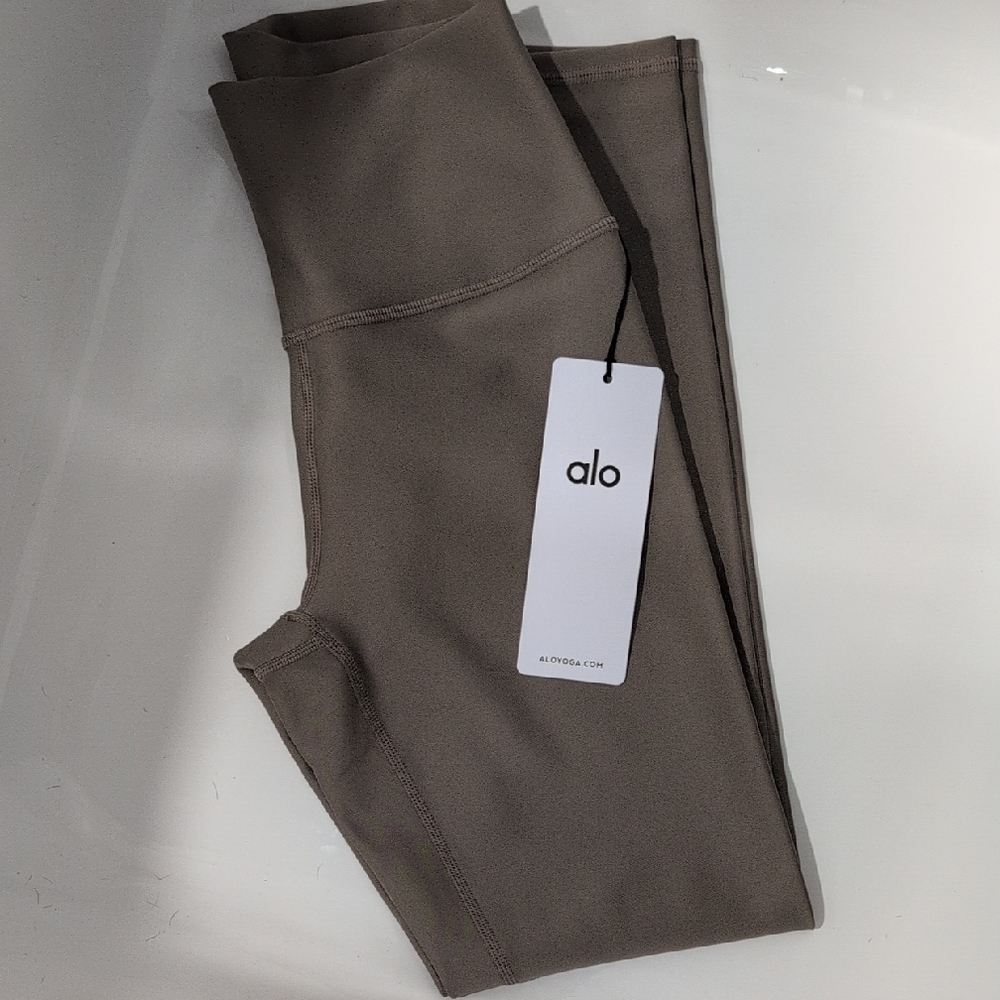 ALO Yoga NEW COLOR🤎 Light Cocoa Airlift Leggings Small - Picture 3 of 11